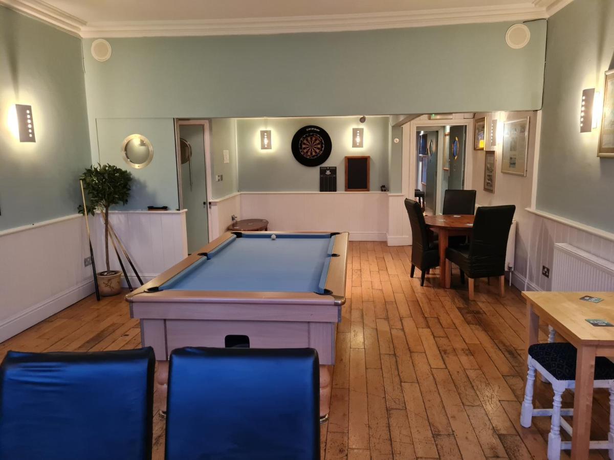 The Hope And Anchor Hotell Goodwick Exteriör bild